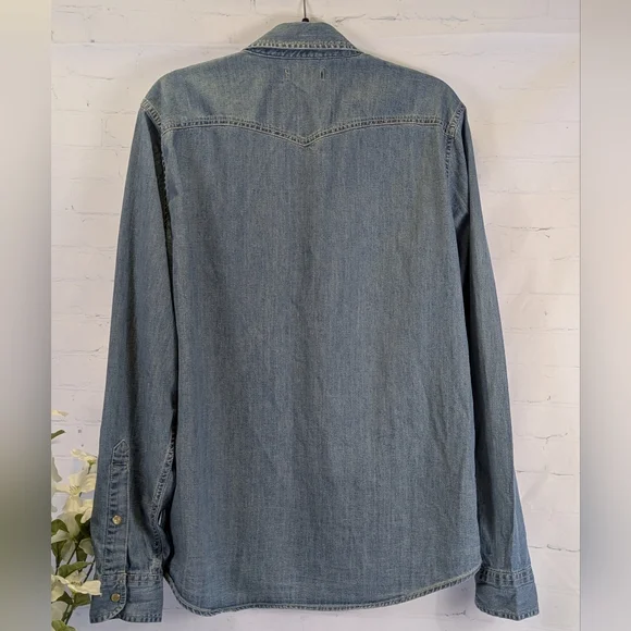 Hollister Light Blue Denim Shirt - Picture 5 of 7